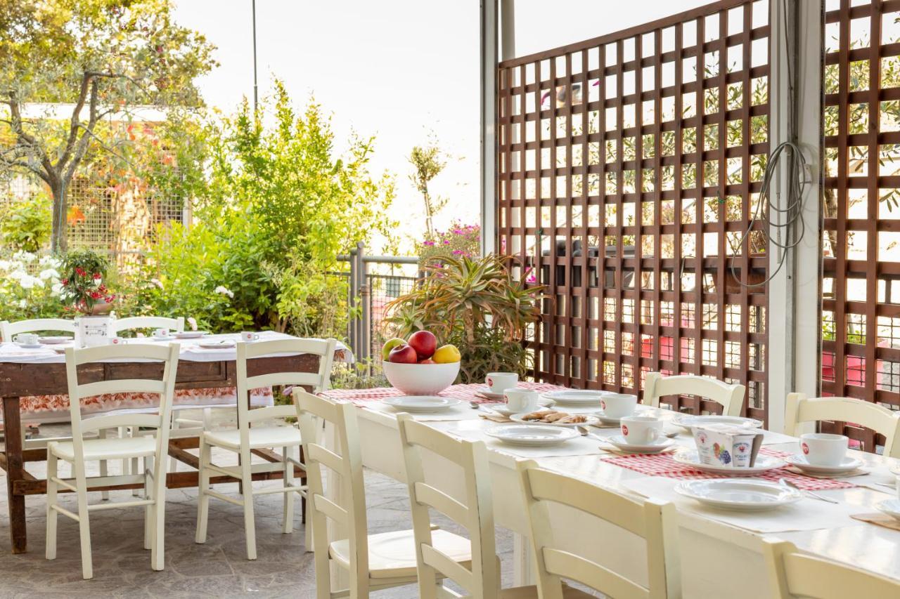 Hotel Villa Maris Rimini Bagian luar foto