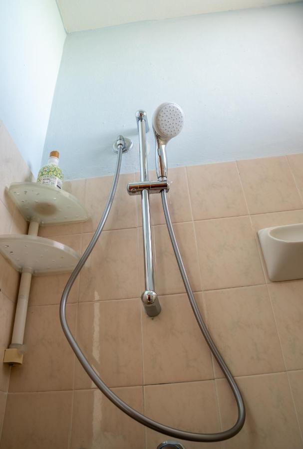 Hotel Villa Maris Rimini Bagian luar foto